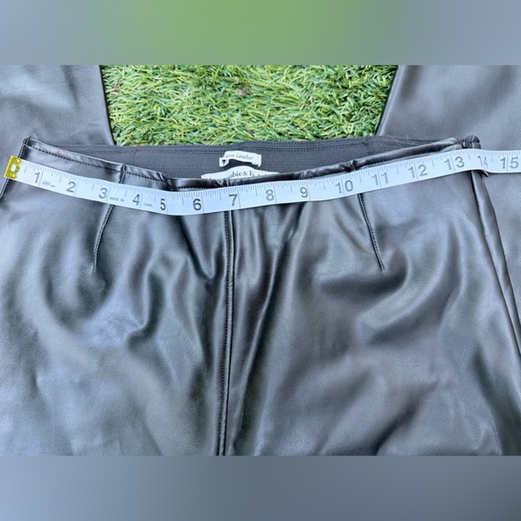 Black Vegan Faux Leather Skinny Pants - Picture 5 of 6